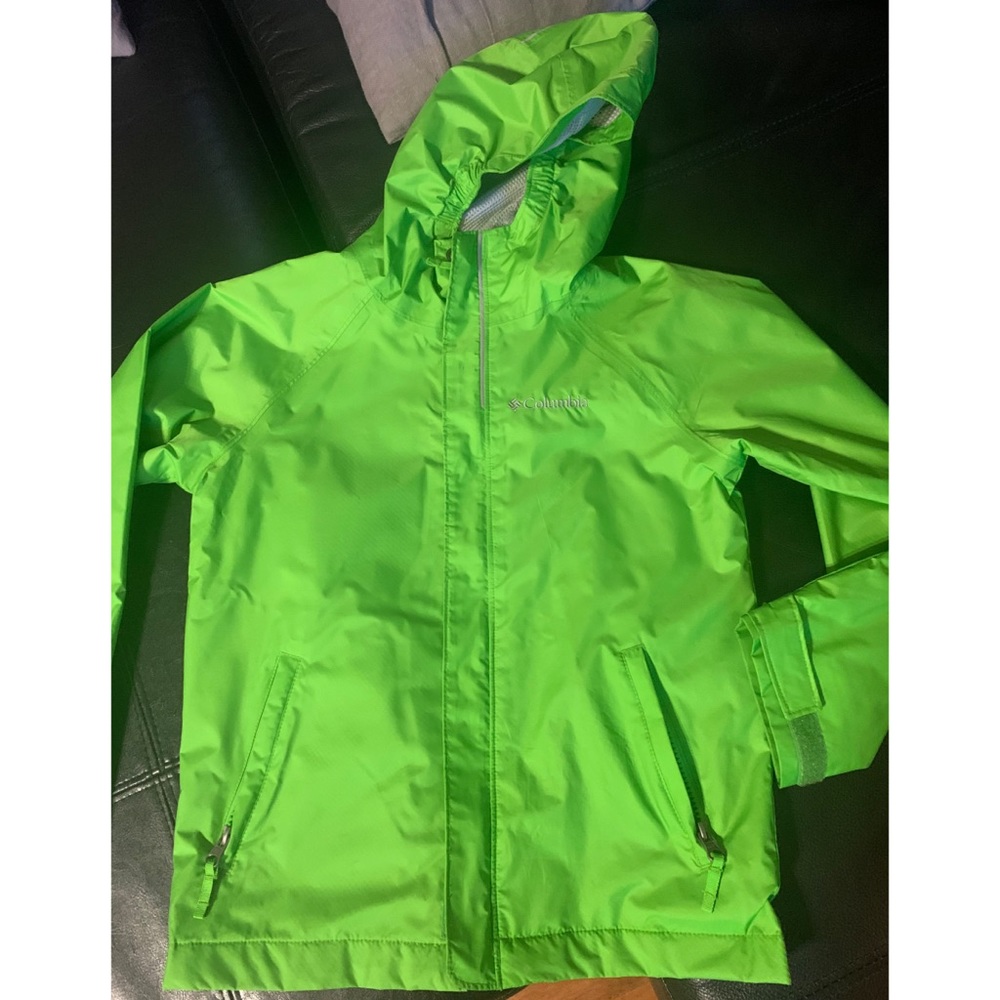 Size 7- Columbia lightweight jacket/windbreaker